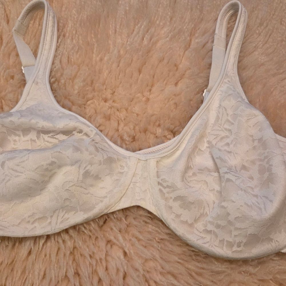 Bali 40C 3382 White Lace  Underwire Women’s Bra